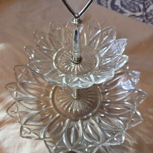 Vintage Federal GlassTwo-Tier Glass Serving Stand - Clear
